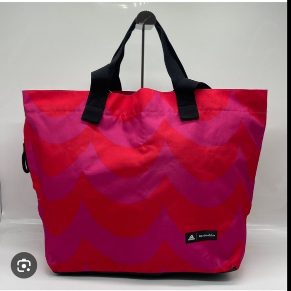 NWT ADIDAS X MARIMEKKO Vibrant Pink Tote with Black Straps - Picture 6 of 6